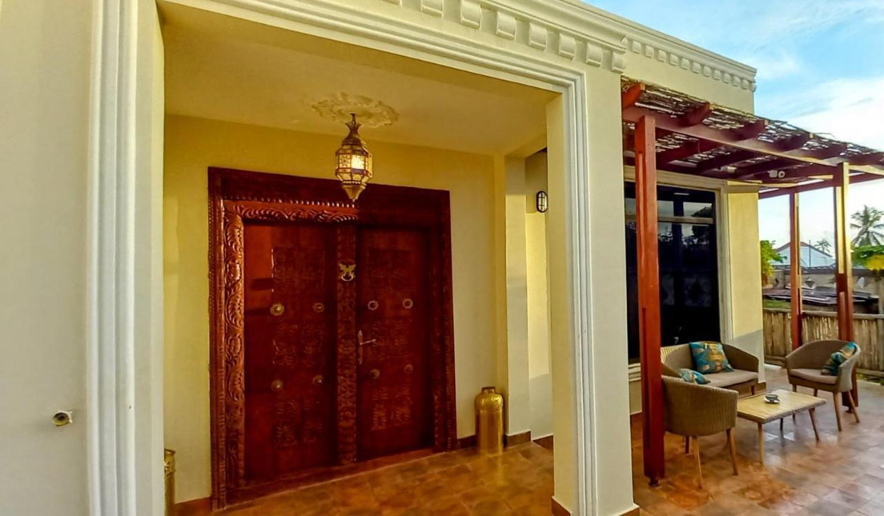 Jambo Jambiani Beach Villa, Beautiful Private Villa At 2 Minutes From The Beach Exterior photo