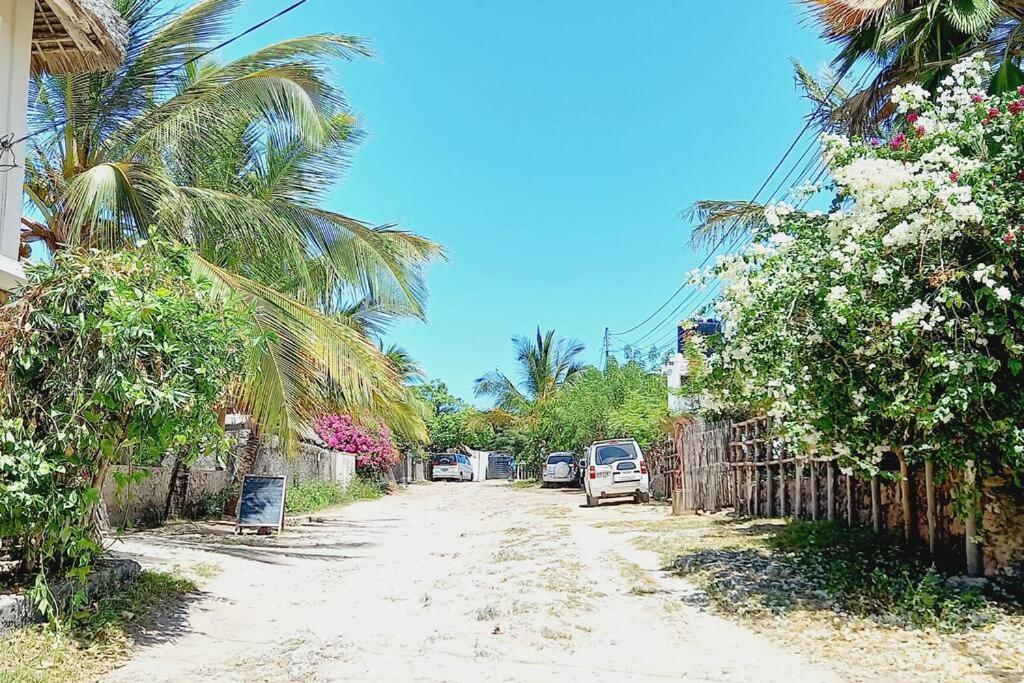 Jambo Jambiani Beach Villa, Beautiful Private Villa At 2 Minutes From The Beach Exterior photo