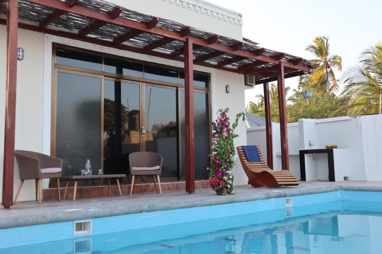 Jambo Jambiani Beach Villa, Beautiful Private Villa At 2 Minutes From The Beach Exterior photo
