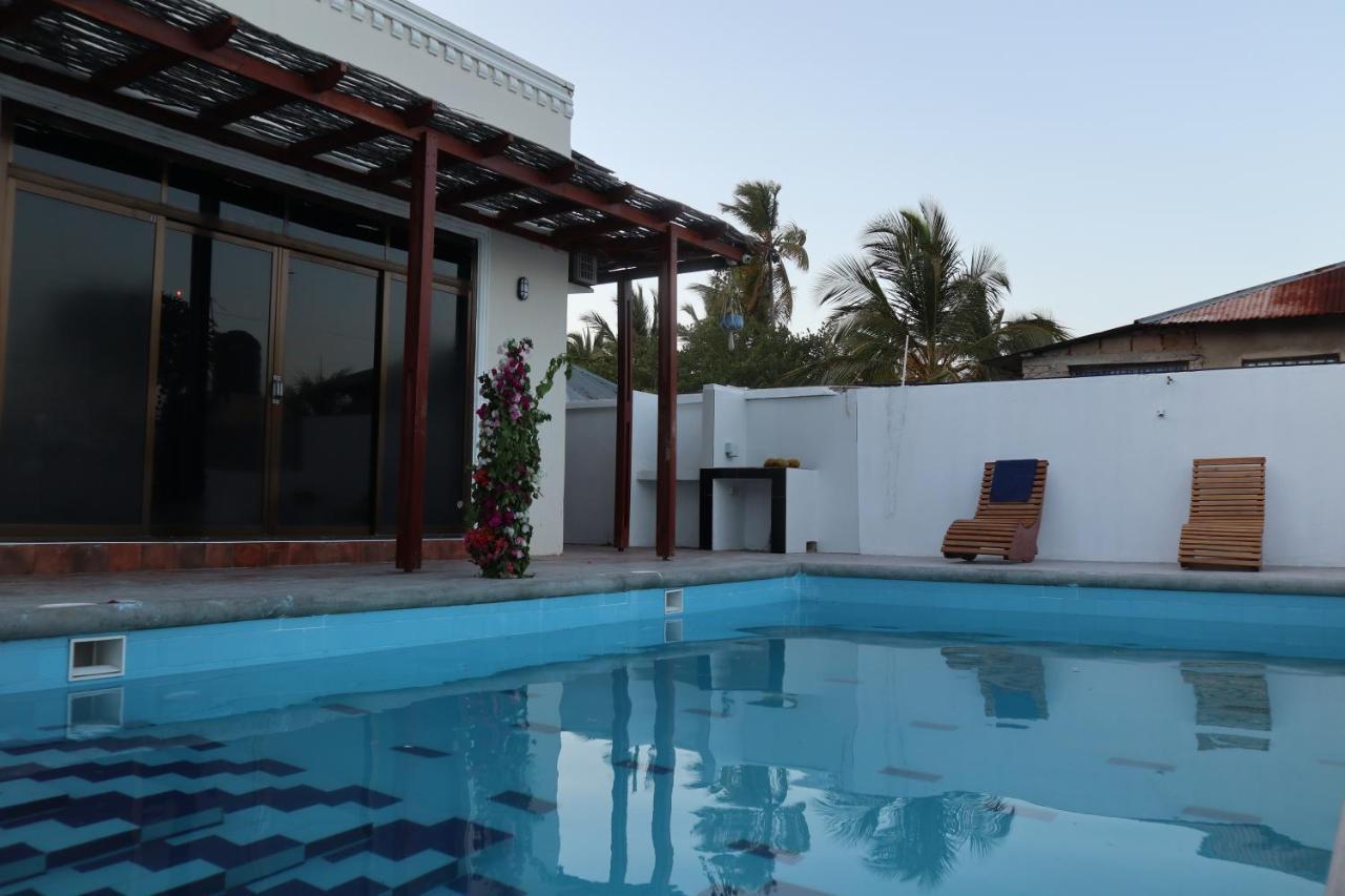 Jambo Jambiani Beach Villa, Beautiful Private Villa At 2 Minutes From The Beach Exterior photo