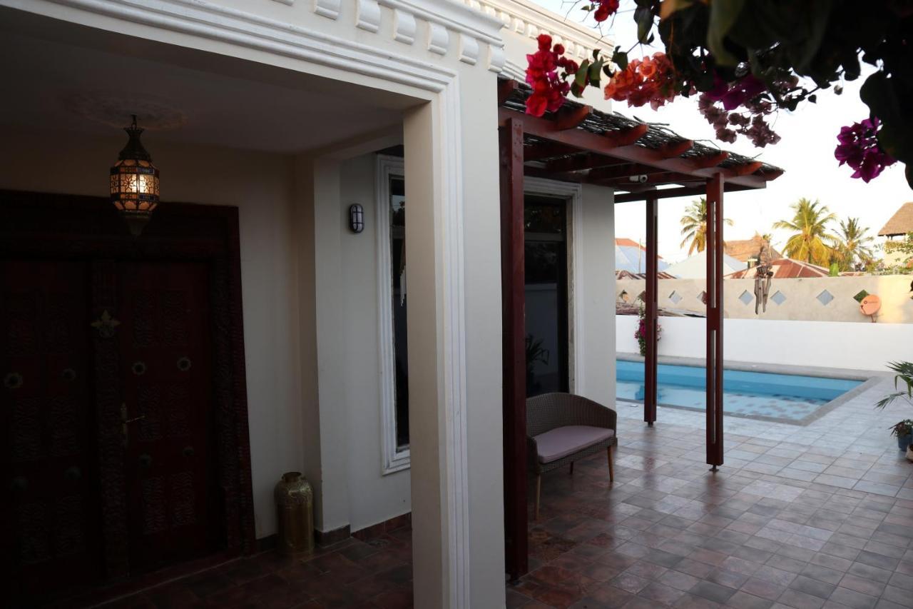 Jambo Jambiani Beach Villa, Beautiful Private Villa At 2 Minutes From The Beach Exterior photo